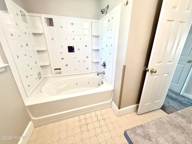 1105 Pactolus Highway, Greenville, NC 27834