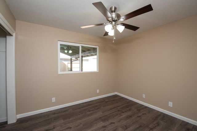 1621 Davis St, Ripon, CA 95366