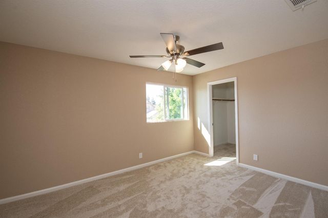 1621 Davis St, Ripon, CA 95366