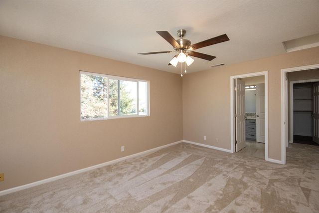 1621 Davis St, Ripon, CA 95366