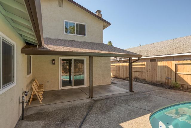 1621 Davis St, Ripon, CA 95366