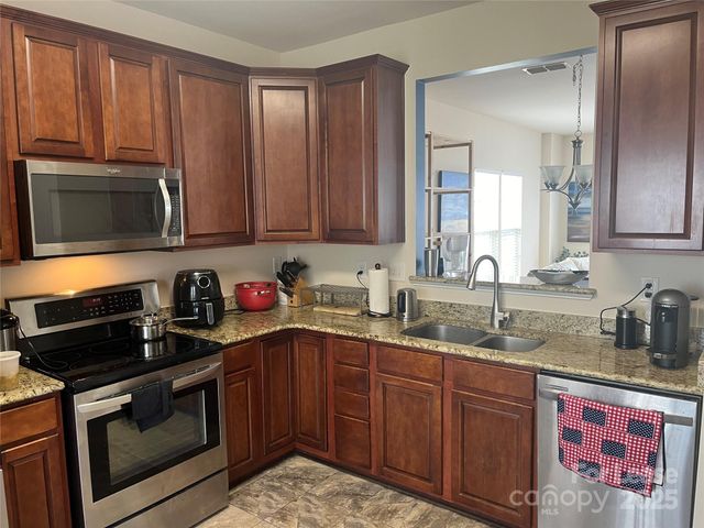 15803 Castle Watch Avenue, Charlotte, NC 28277