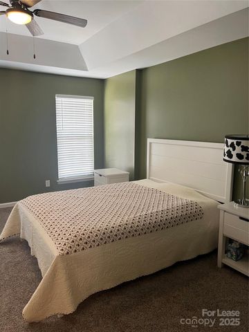 15803 Castle Watch Avenue, Charlotte, NC 28277