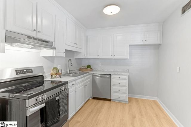 20 Balfer Court, Greenville, SC 29615