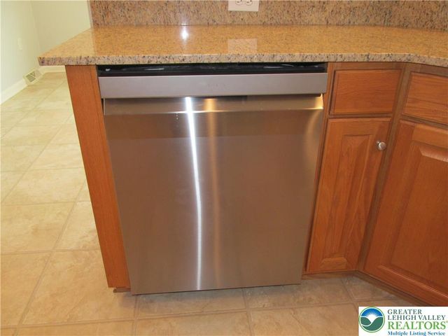 891 Biltmore Avenue, Forks Twp, PA 18040