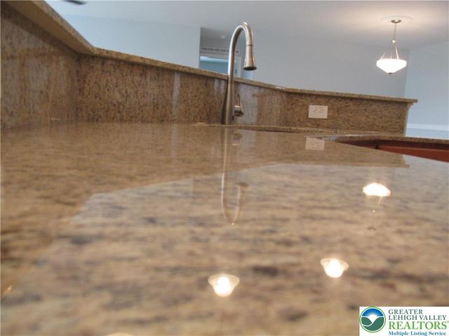 891 Biltmore Avenue, Forks Twp, PA 18040