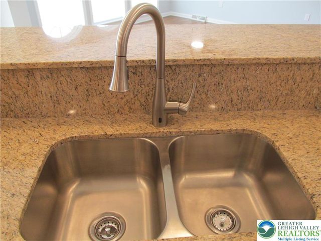 891 Biltmore Avenue, Forks Twp, PA 18040