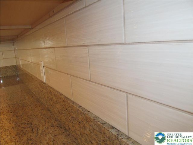 891 Biltmore Avenue, Forks Twp, PA 18040