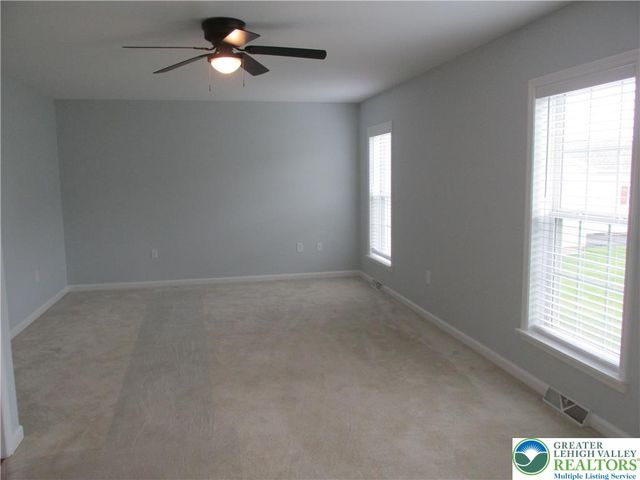 891 Biltmore Avenue, Forks Twp, PA 18040