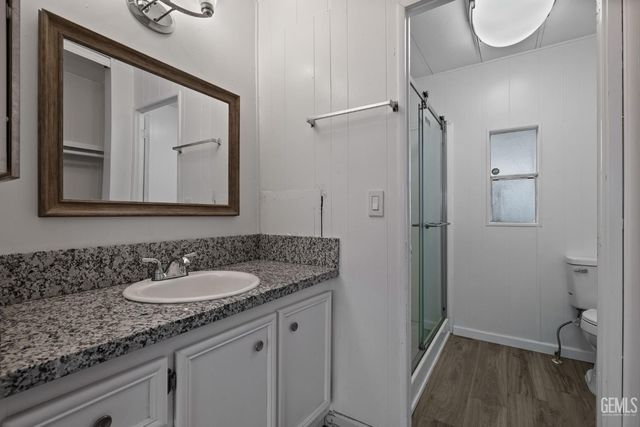 3535 Stine Road 124, Bakersfield, CA 93309