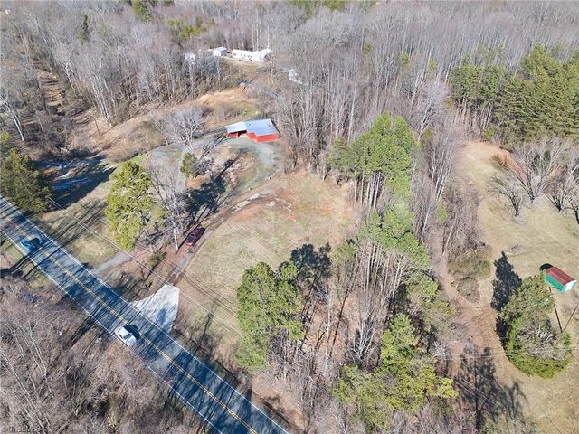 5671 Walnut Cove Road, Walkertown, NC 27051