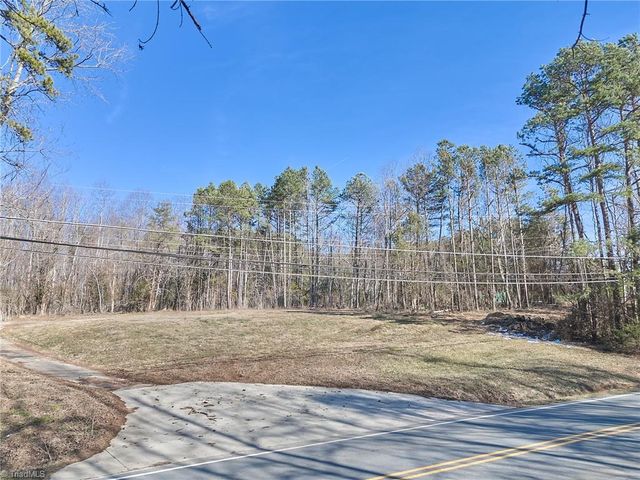 5671 Walnut Cove Road, Walkertown, NC 27051