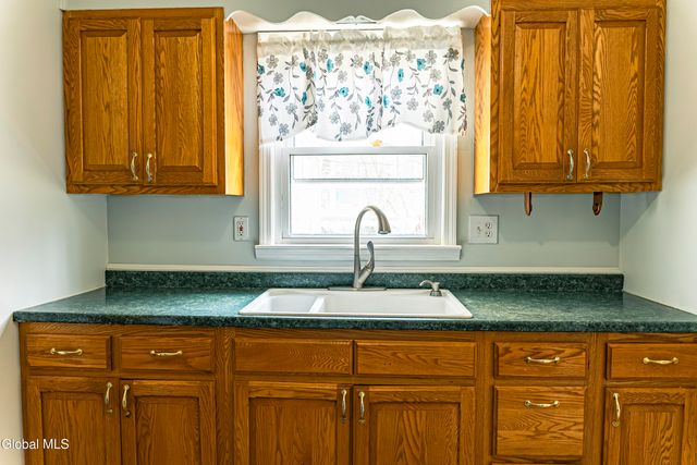 2983 Nancy Lane, Guilderland, NY 12303