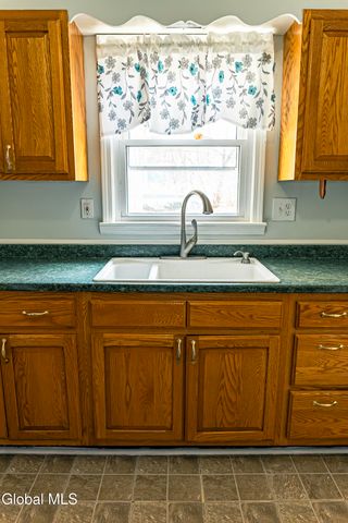 2983 Nancy Lane, Guilderland, NY 12303