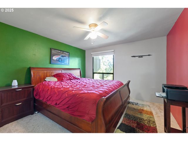 151 TREEHILL Loop, Eugene, OR 97405
