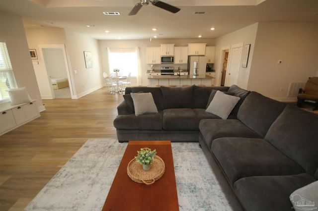 2651 Ten Mile Rd, Pace, FL 32571