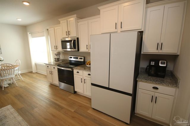 2651 Ten Mile Rd, Pace, FL 32571