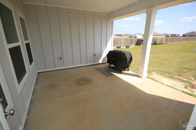 2651 Ten Mile Rd, Pace, FL 32571