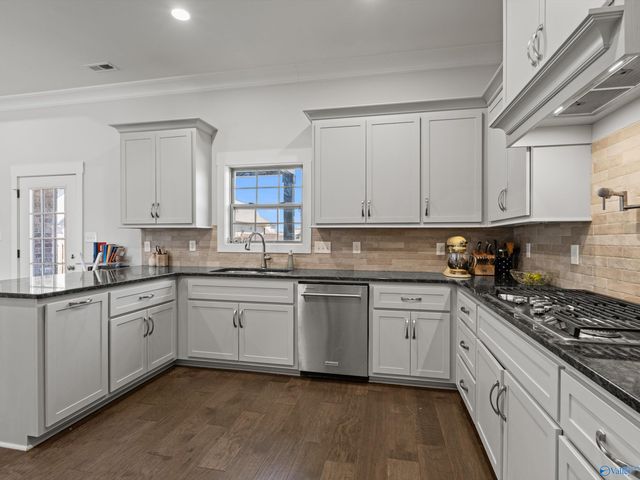 22572 Ansley Drive, Athens, AL 35613