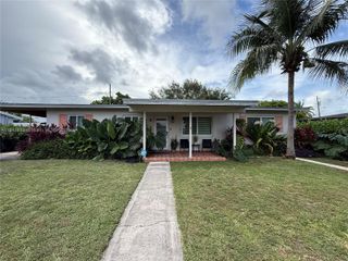 10031 Jamaica Dr, Cutler Bay, FL 33189