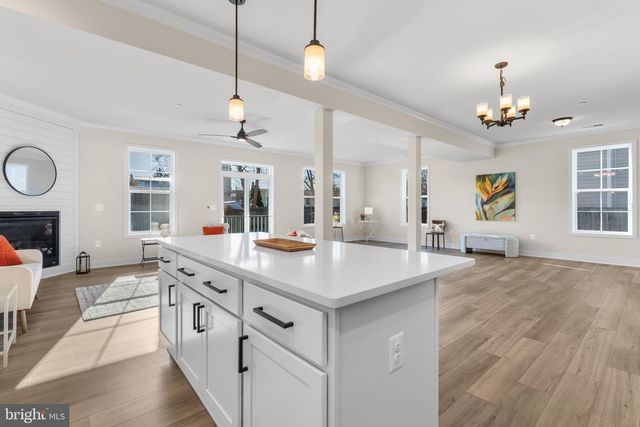 407 PARADISE RD, Riva, MD 21140