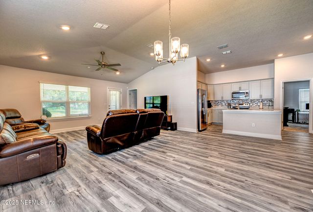 5848 GILCHRIST OAKS Court, Jacksonville, FL 32219