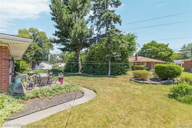14154 Fenton, Redford, MI 48239