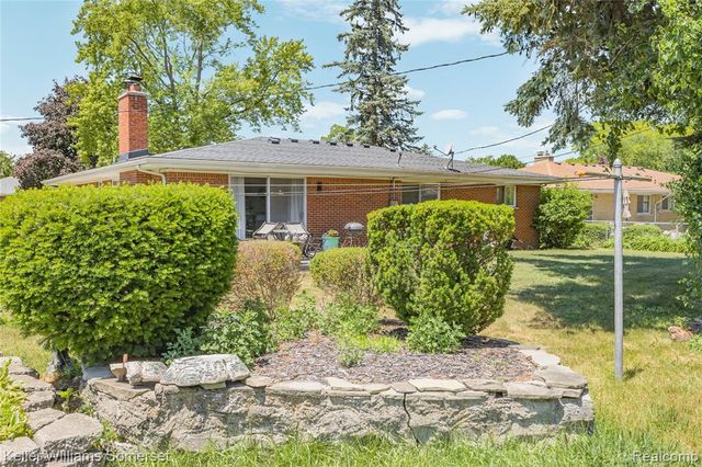 14154 Fenton, Redford, MI 48239