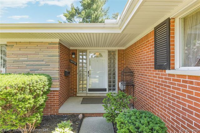 14154 Fenton, Redford, MI 48239