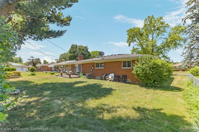 14154 Fenton, Redford, MI 48239