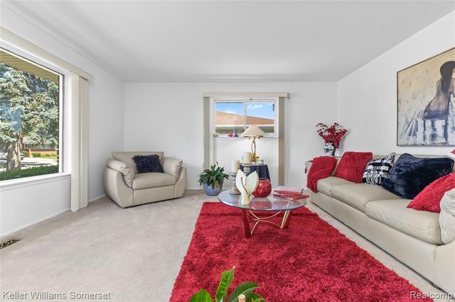14154 Fenton, Redford, MI 48239