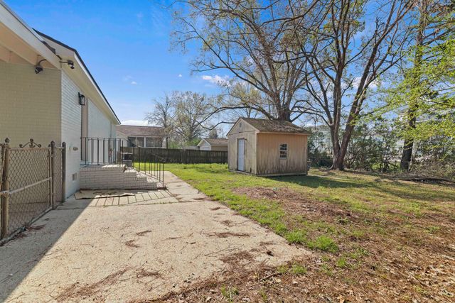 7585 Peppercorn Lane, North Charleston, SC 29420