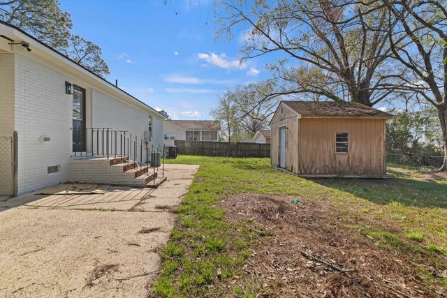 7585 Peppercorn Lane, North Charleston, SC 29420