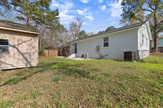 7585 Peppercorn Lane, North Charleston, SC 29420