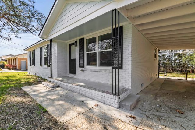 7585 Peppercorn Lane, North Charleston, SC 29420