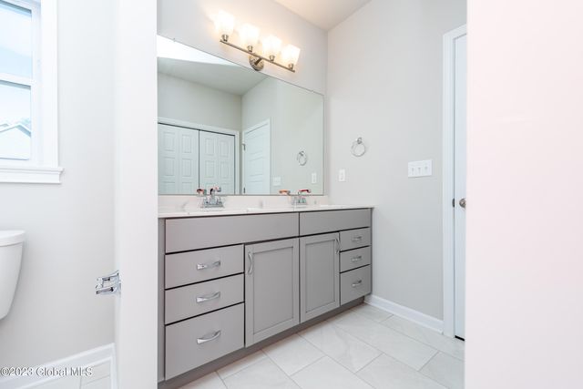 4 Hunter Court, Milton, NY 12020