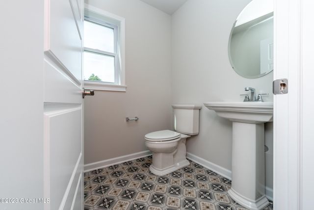 4 Hunter Court, Milton, NY 12020