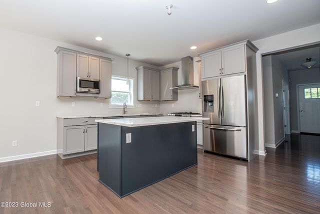4 Hunter Court, Milton, NY 12020