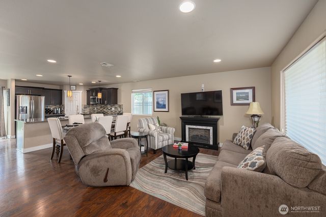 1300 W Marina Drive #1, Moses Lake, WA 98837