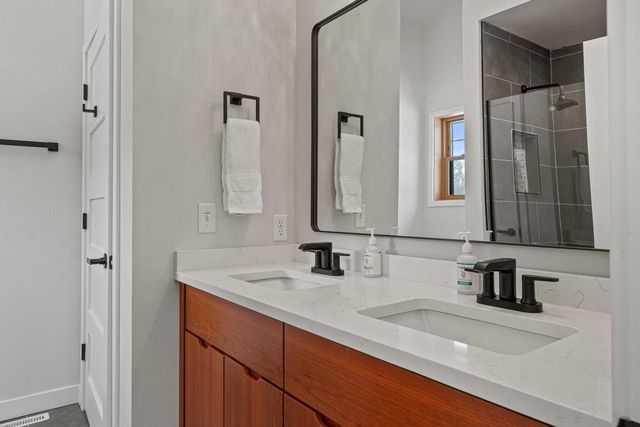 1615 Kingswood Trail, Nekoosa, WI 54457