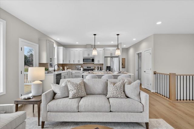 14104 Bridgeview Pointe, Schoolcraft Vllg, MI 49097