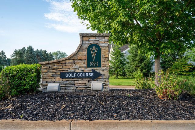 14104 Bridgeview Pointe, Schoolcraft Vllg, MI 49097