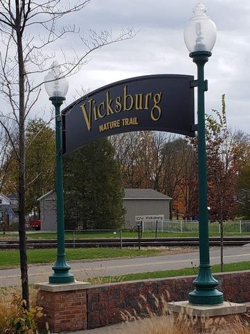 14104 Bridgeview Pointe, Schoolcraft Vllg, MI 49097