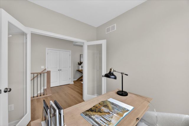14104 Bridgeview Pointe, Schoolcraft Vllg, MI 49097