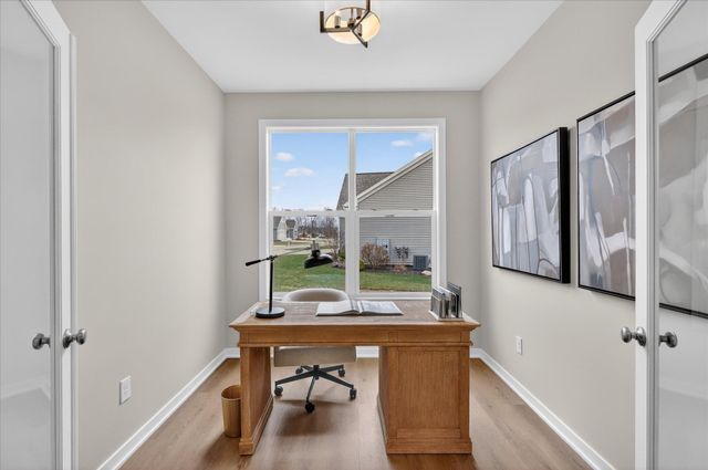 14104 Bridgeview Pointe, Schoolcraft Vllg, MI 49097