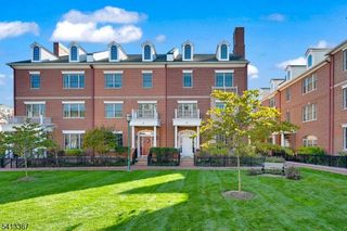 6 Gable Walk, Livingston Twp., NJ 07039