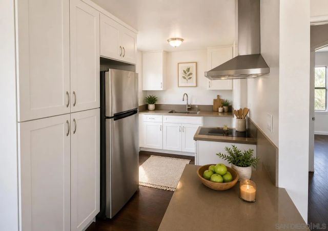 3023-3029 Jarvis St, San Diego, CA 92106