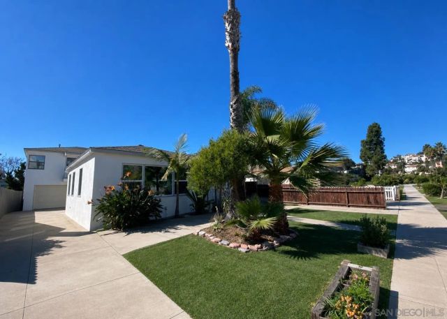 3023-3029 Jarvis St, San Diego, CA 92106
