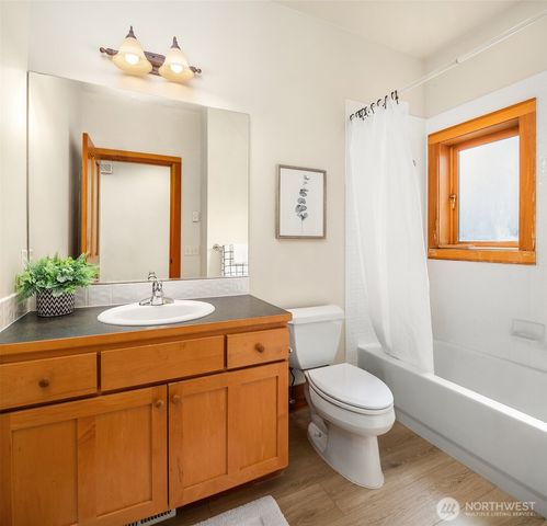 1105 Daley Place, Edmonds, WA 98020