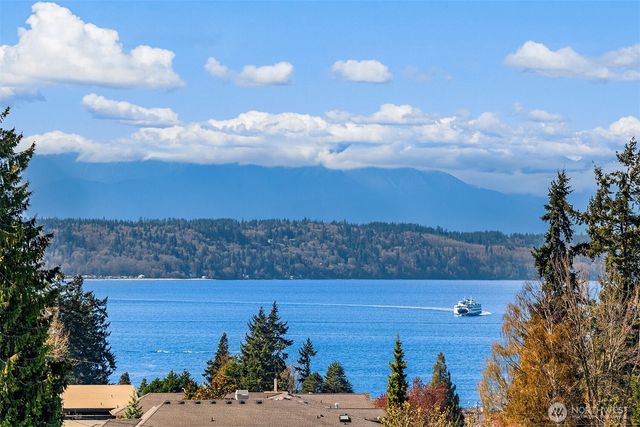 1105 Daley Place, Edmonds, WA 98020